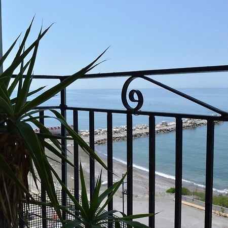 B&B Fronte Del Mare Salerno Luaran gambar